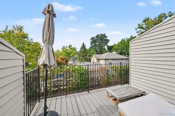 1467 Chesapeake DR, Royal Oak, MI 48067