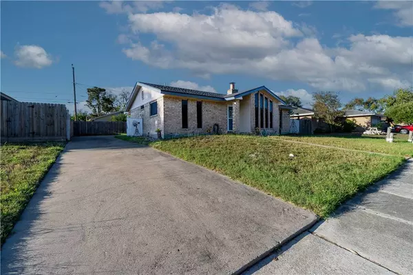 454 Cartagena DR, Corpus Christi, TX 78418