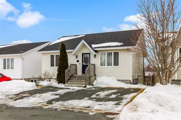 16 Beauford Place, St. John's, NL A1A 5N4