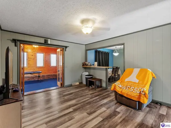 115 Green Valley Drive, Central City, KY 42330