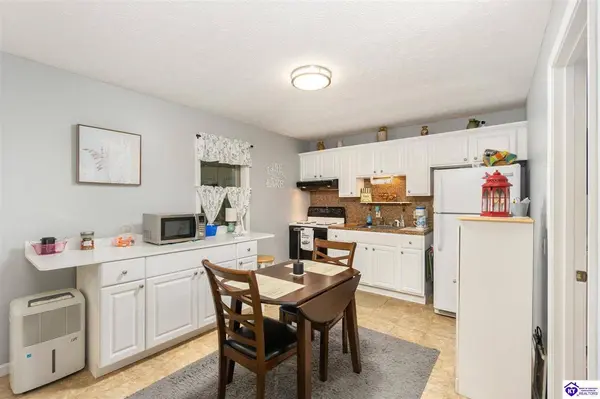 33 Elmwood Drive, Clarkson, KY 42726