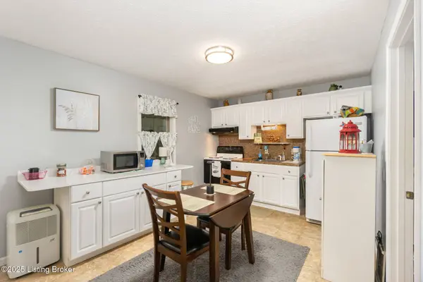 33 Elmwood Dr, Clarkson, KY 42726