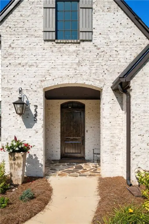 725 PETRIE RD, Auburn, AL 36830