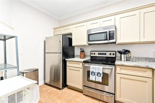 607 W GLENN AVE #211, Auburn, AL 36832