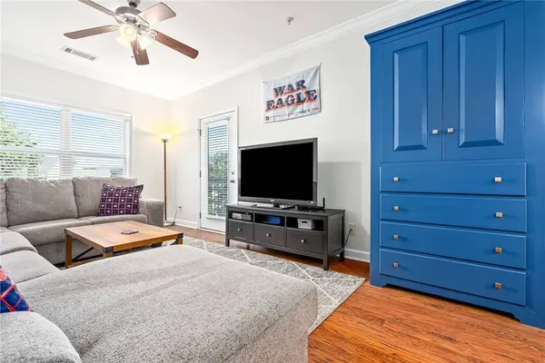 607 W GLENN AVE #211, Auburn, AL 36832