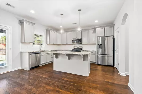 738 WYNDHAM VILLAGE CT, Opelika, AL 36804