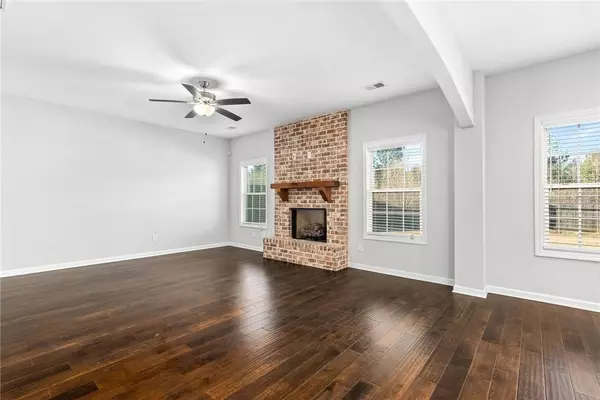 738 WYNDHAM VILLAGE CT, Opelika, AL 36804