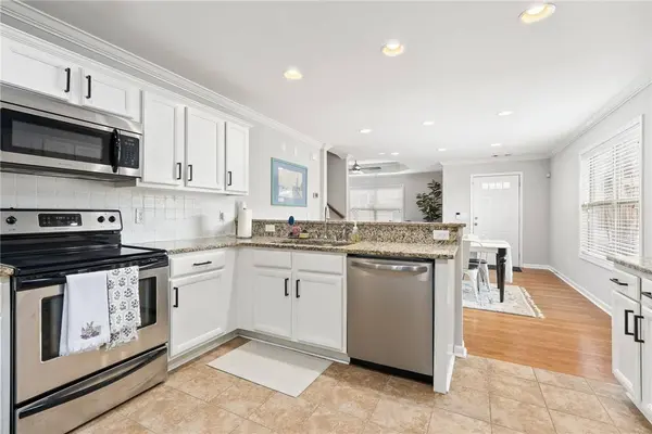 727 HUNTER CT, Auburn, AL 36832