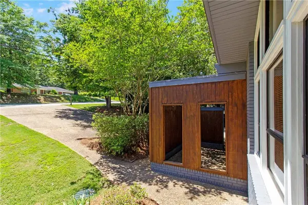 567 MOORES MILL RD, Auburn, AL 36830