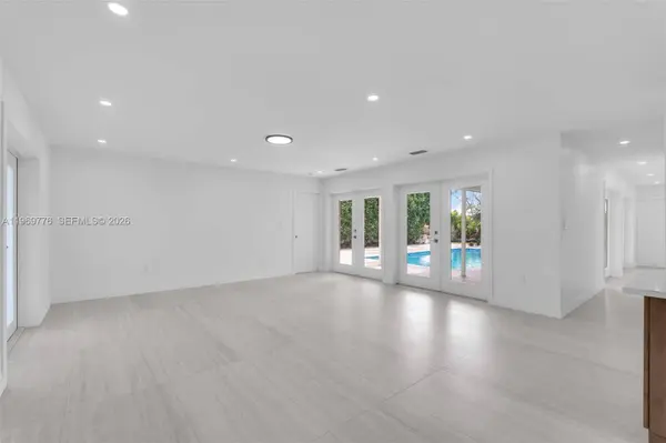 9990 Broad Channel Dr, Cutler Bay, FL 33157