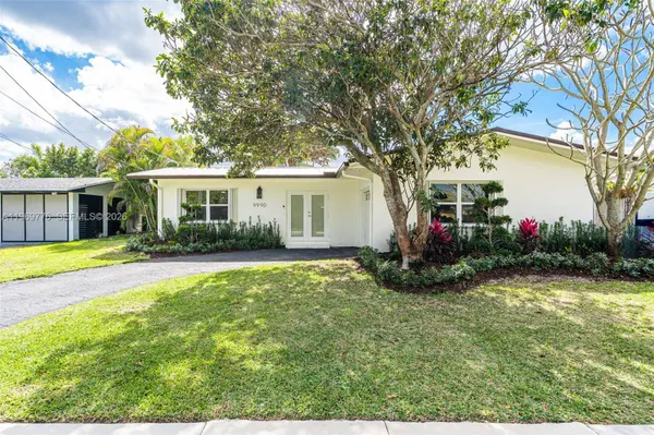 9990 Broad Channel Dr, Cutler Bay, FL 33157