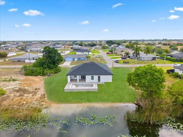 502 NE 5th PL, Cape Coral, FL 33909