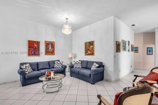 9053 NW 146th Ter, Miami Lakes, FL 33018