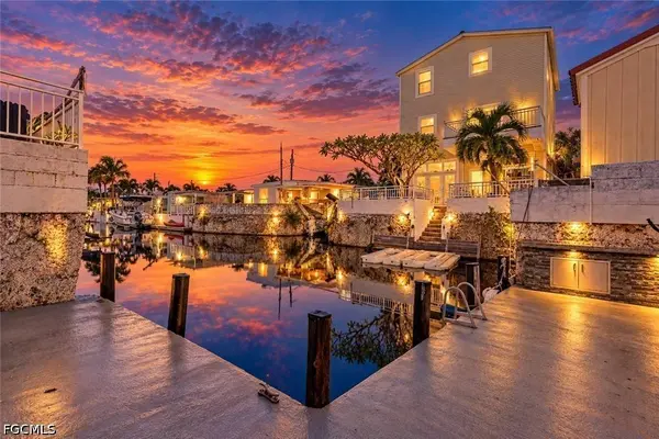 103 W AVE, Key Largo, FL 33037