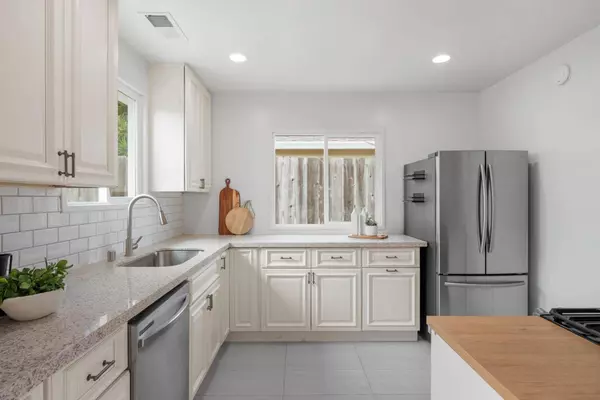 1976 Shoreview AVE, San Mateo, CA 94401