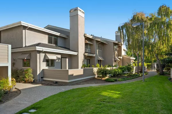 241 Bonita LN, Foster City, CA 94404