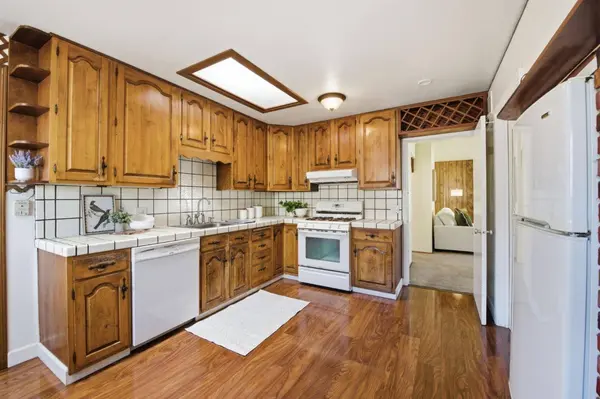 1229 Crestwood DR, South San Francisco, CA 94080