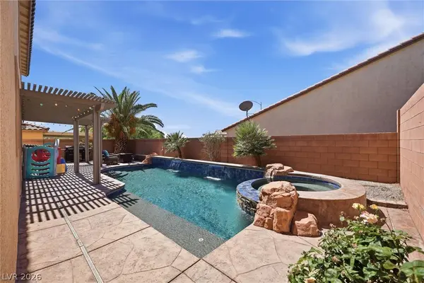 1633 Luna Vista PL, North Las Vegas, NV 89084