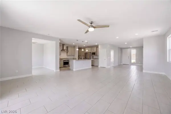 1815 Butterfly Colony AVE, North Las Vegas, NV 89031