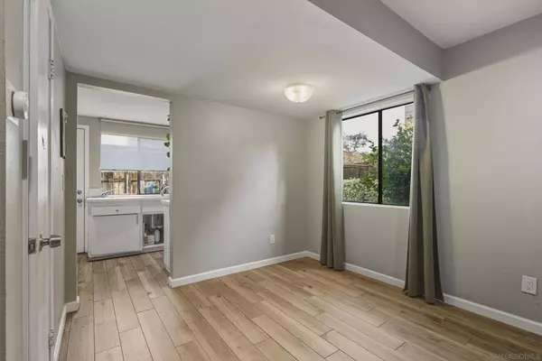 1277 N Mollison Ave #F, El Cajon, CA 92021