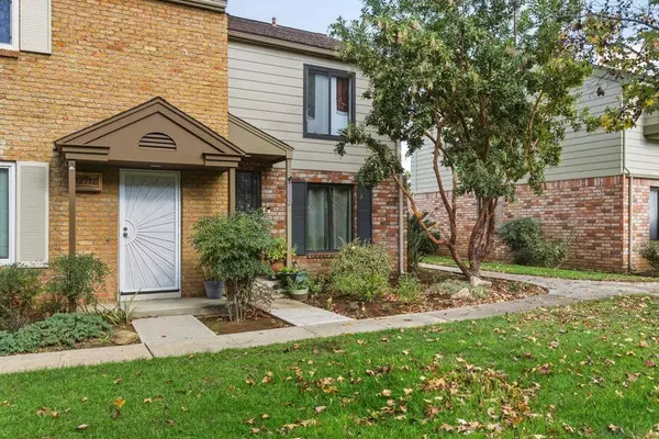 1277 N Mollison Ave #F, El Cajon, CA 92021