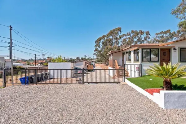 2645 E 18th Street, National City, CA 91950