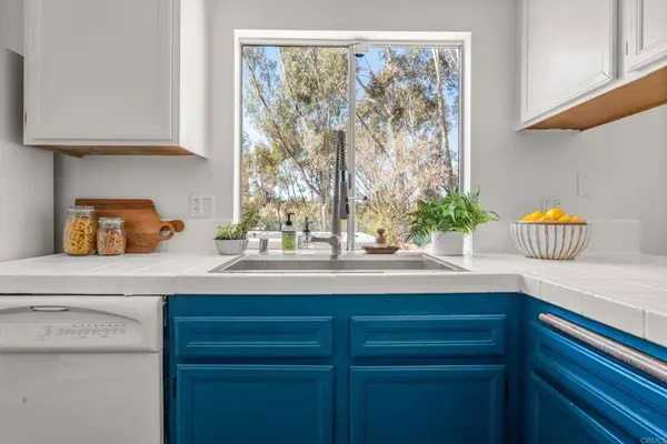 1078 Angelus Ave, San Diego, CA 92114
