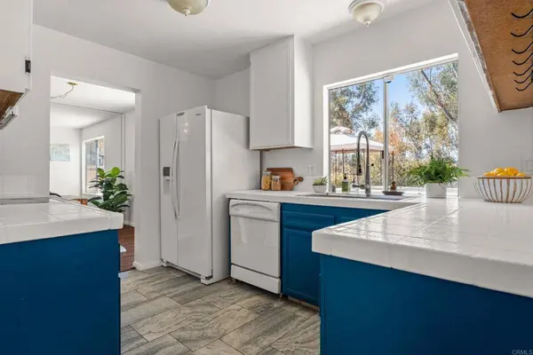 1078 Angelus Ave, San Diego, CA 92114