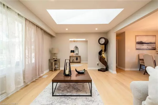 1731 2nd Concession W, Lynden, ON L0R 1T0