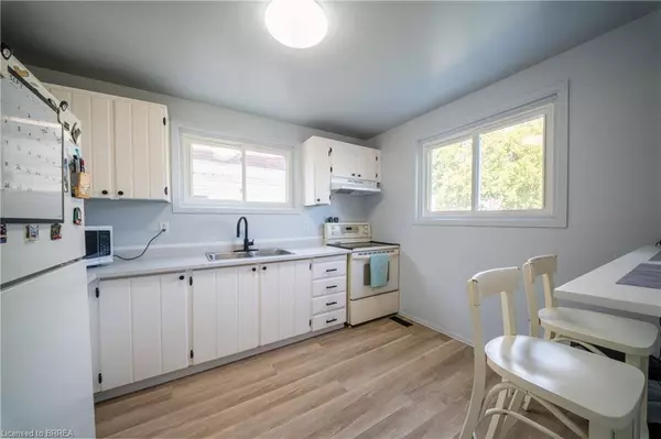 100 White Owl Crescent, Brantford, ON N3P 1A2