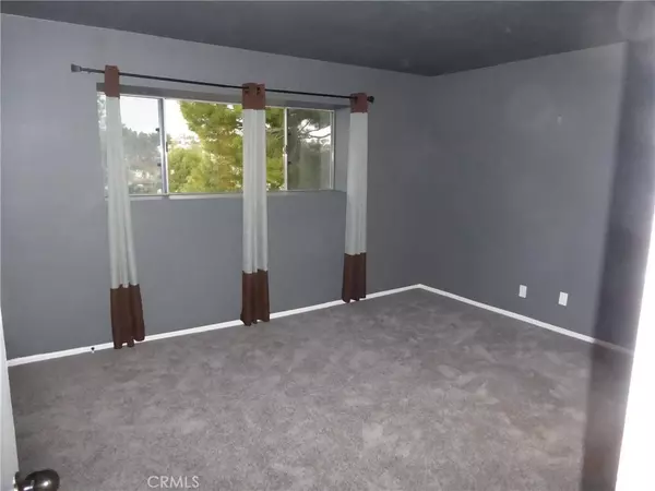 26939 Avenida Terraza, Saugus, CA 91350