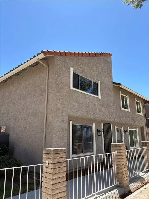 26939 Avenida Terraza, Saugus, CA 91350