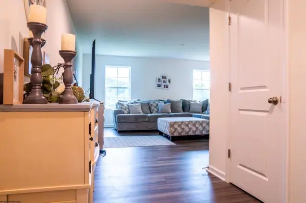 185 Eastview Way, Fairmont, WV 26554