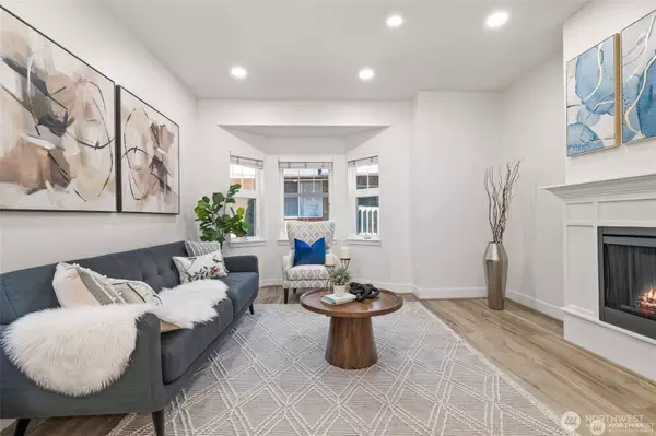 16422 NE 91st ST #104, Redmond, WA 98052