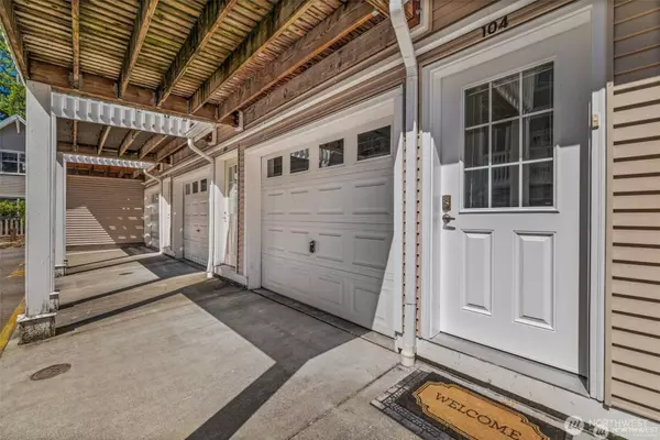 16422 NE 91st ST #104, Redmond, WA 98052