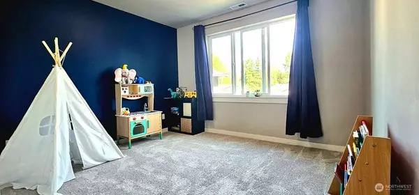 22823 23rd AVE SE #8, Bothell, WA 98021