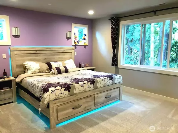 22823 23rd AVE SE #8, Bothell, WA 98021