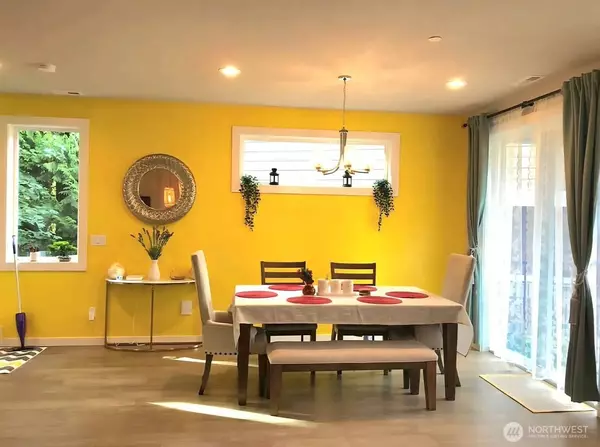 22823 23rd AVE SE #8, Bothell, WA 98021