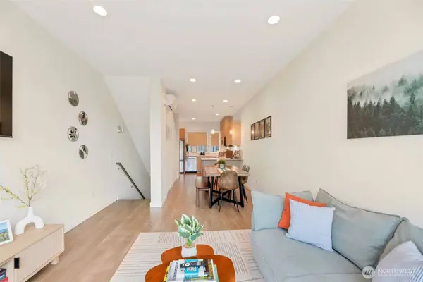 3406 15th AVE W #C, Seattle, WA 98119