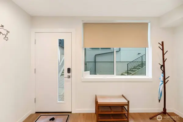 3406 15th AVE W #C, Seattle, WA 98119