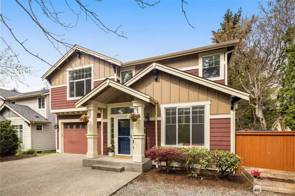 7614 NE 169th LN, Kenmore, WA 98028