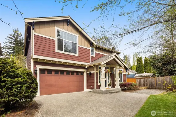 7614 NE 169th LN, Kenmore, WA 98028