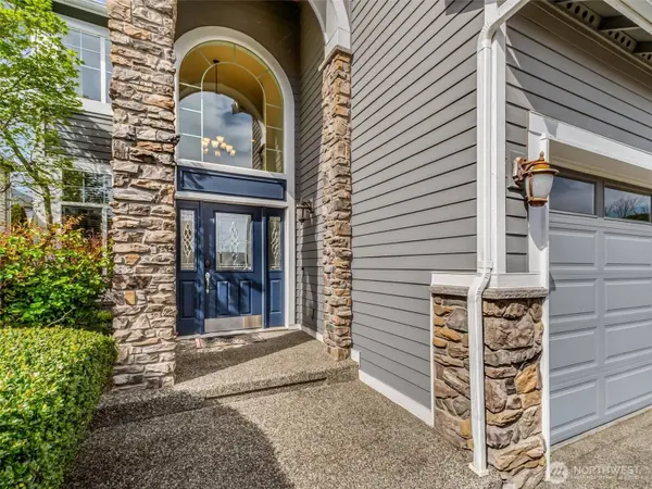 3915 214th ST SE, Bothell, WA 98021