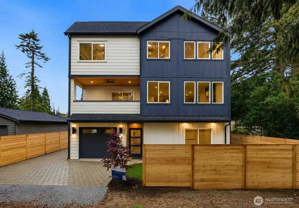 9725 Evanston AVE N, Seattle, WA 98103