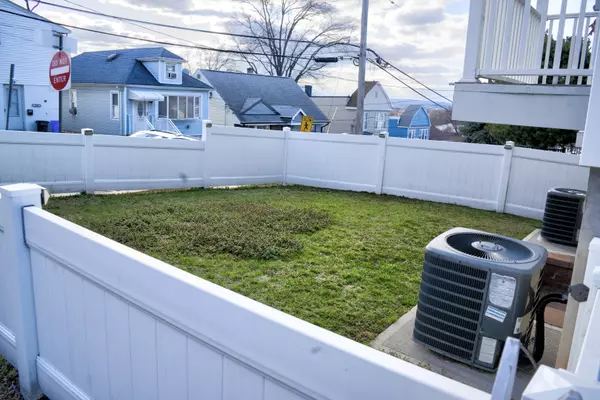 8905 Grand Ave, North Bergen, NJ 07047-4442