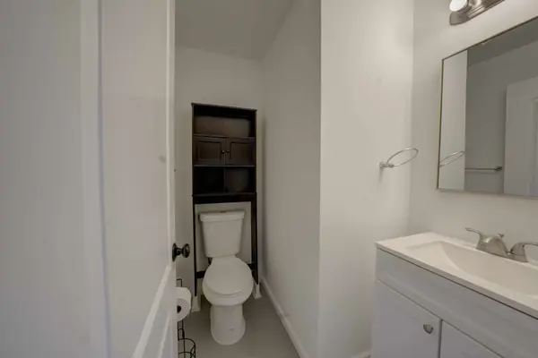 8905 Grand Ave, North Bergen, NJ 07047-4442