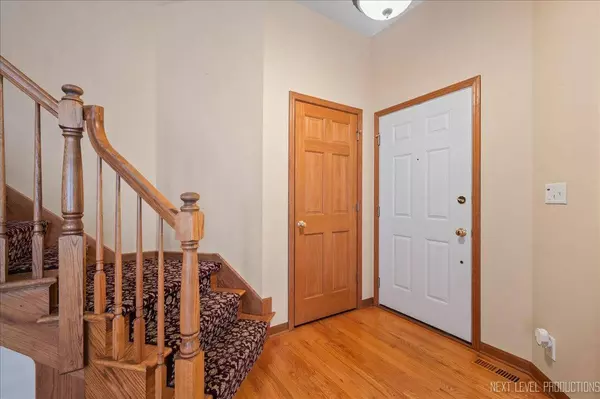 106 Fairfax CIR, Sugar Grove, IL 60554