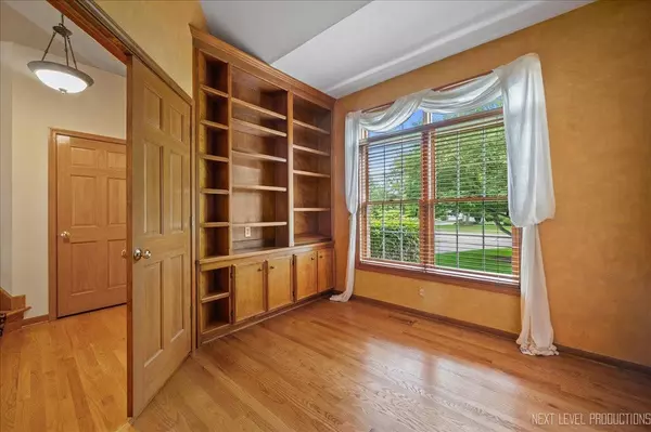 106 Fairfax CIR, Sugar Grove, IL 60554