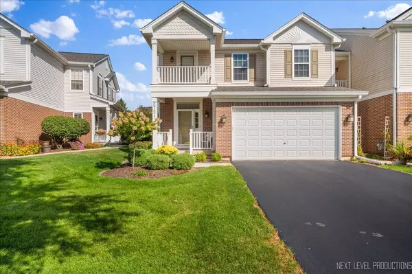 2721 Lorraine CIR, Geneva, IL 60134