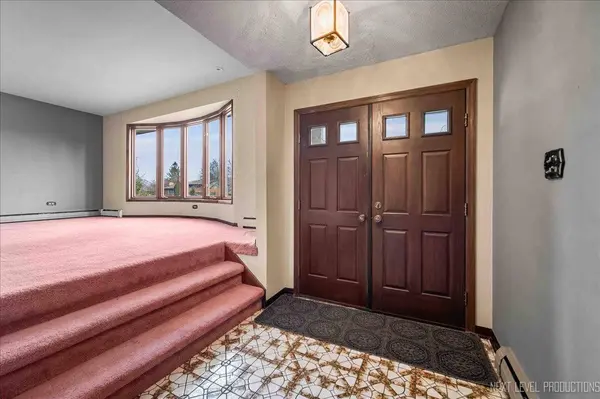 16500 Leslie Ann DR, Tinley Park, IL 60477